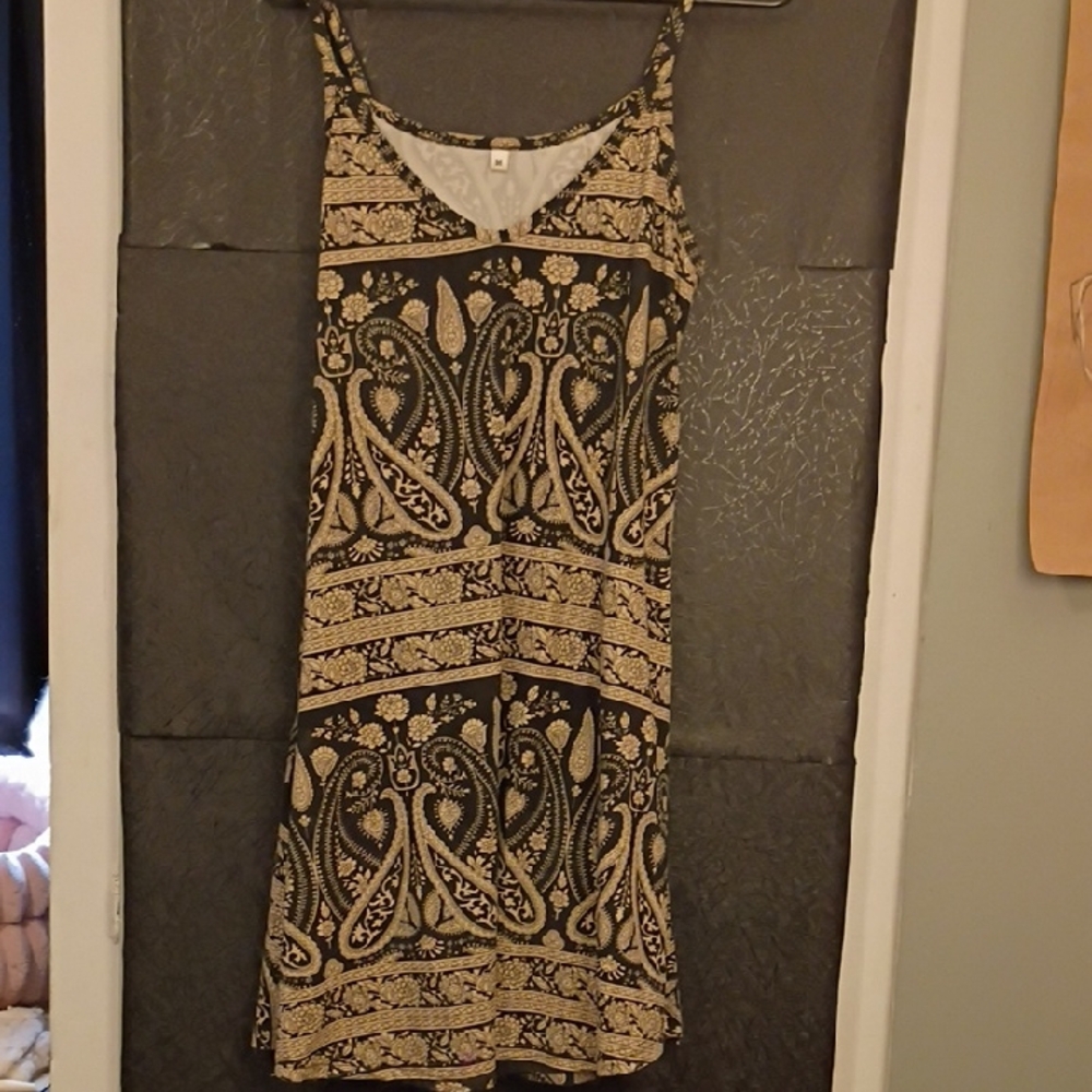 Soft Sundress Black and Cream Paisley Dress Size Medium No Brand